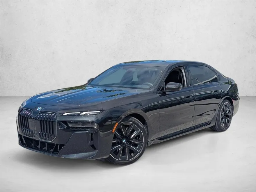 2025 Bmw 740i photo 1