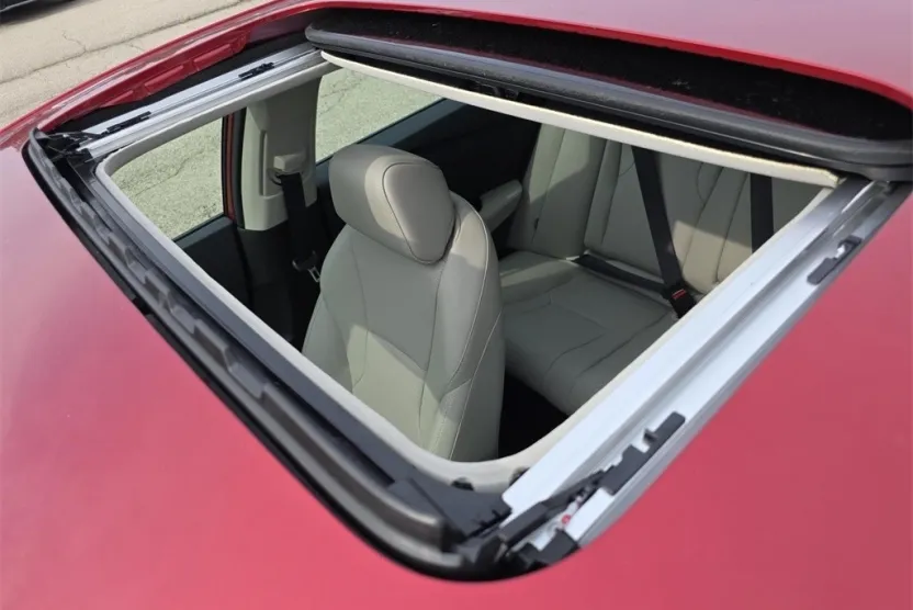 2025 Honda Accord Hybrid Touring photo 1