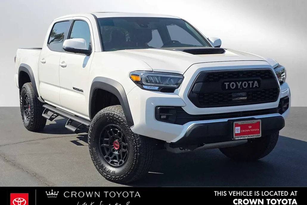 2023 Toyota Tacoma TRD Pro photo 1