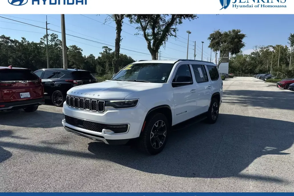 2023 Jeep Wagoneer Series III photo 1