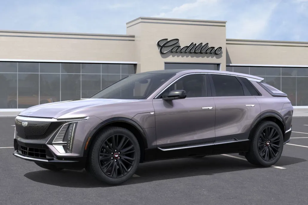 2025 Cadillac Lyriq Luxury photo 1
