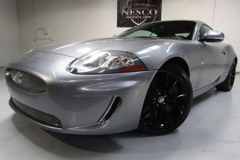 2010 Jaguar XK XKR photo 1