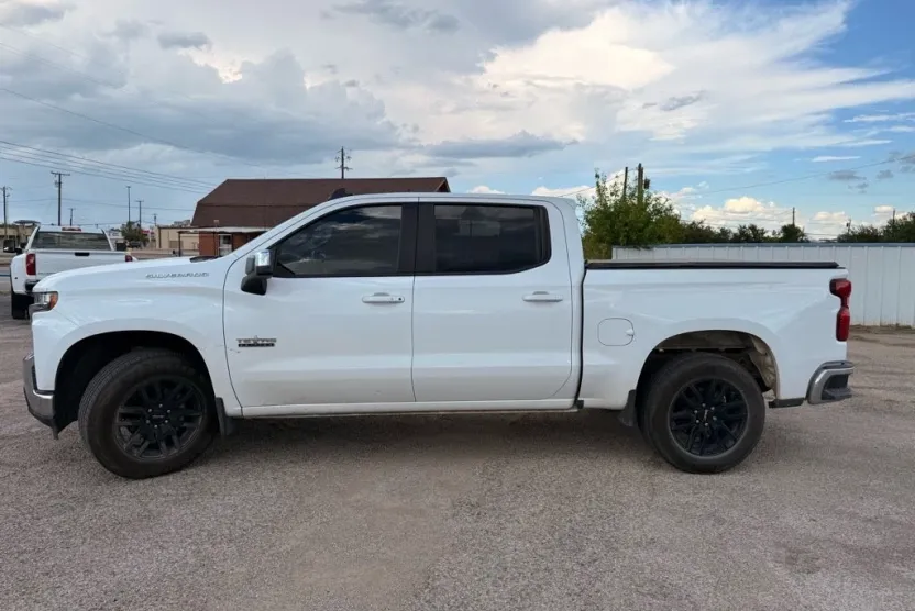 2020 Chevrolet Silverado 1500 LT Texas Edition photo 1