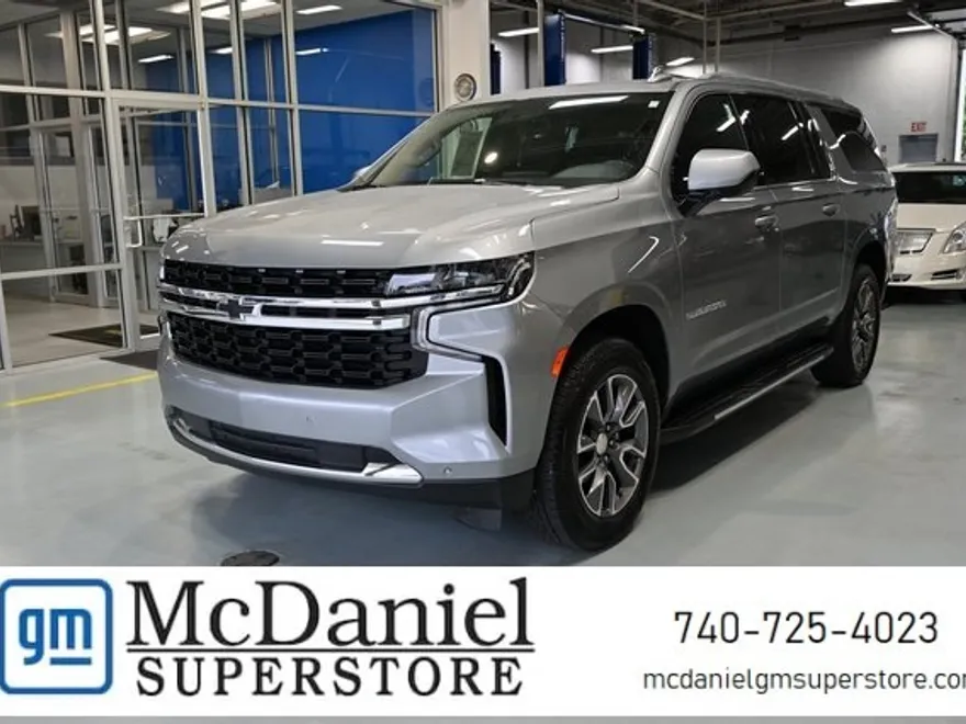 2023 Chevrolet Suburban LS photo 1