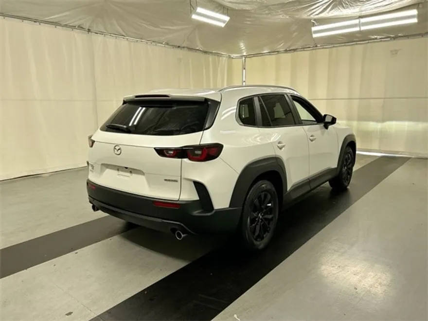 2023 Mazda CX-50 2.5 Preferred Plus photo 1