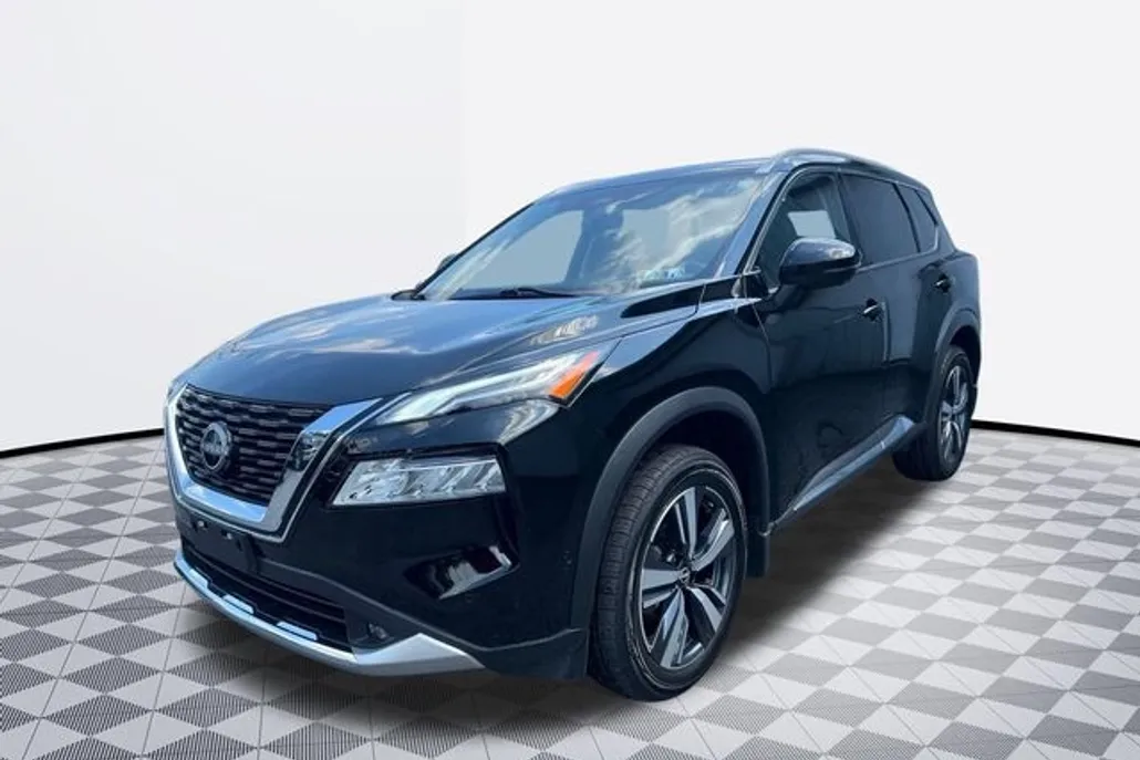 2022 Nissan Rogue Platinum photo 1
