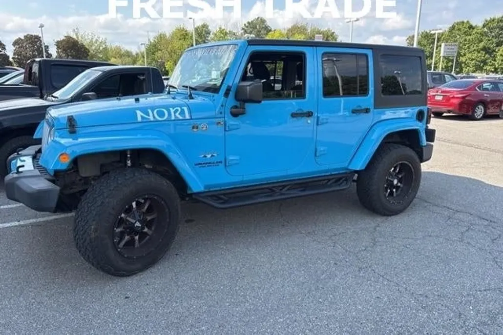 2017 Jeep Wrangler Unlimited Sahara photo 1