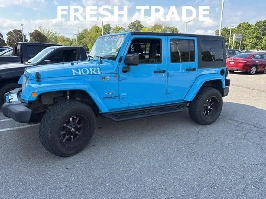 2017 Jeep Wrangler Unlimited Sahara photo 1