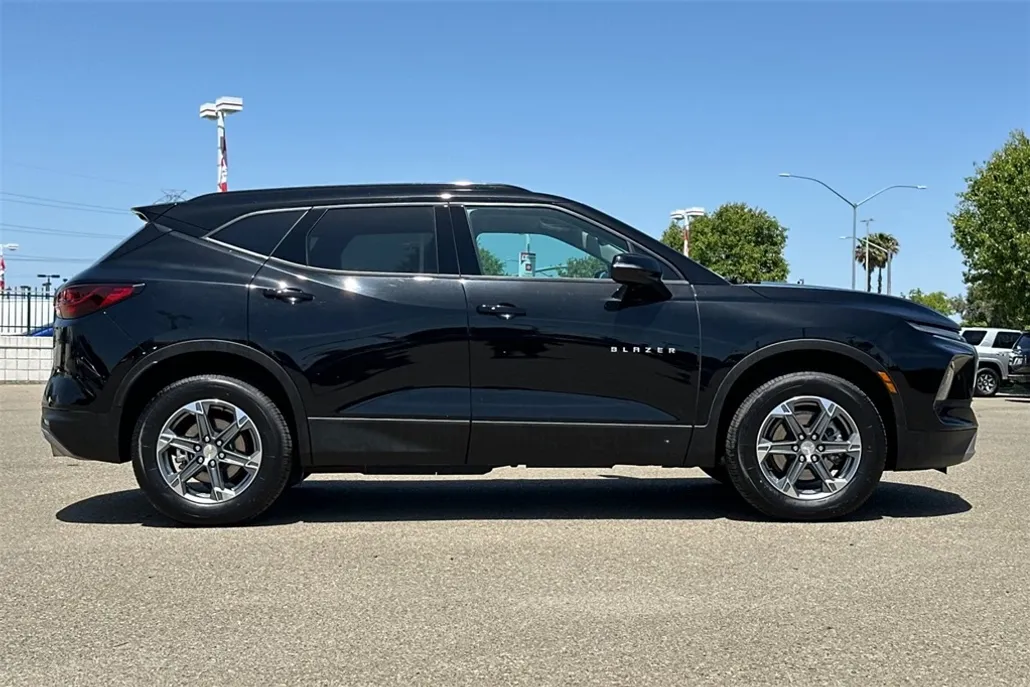 2024 Chevrolet Blazer 3LT photo 1