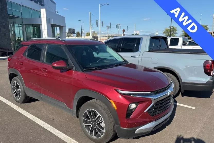 2024 Chevrolet Trailblazer LT photo 1