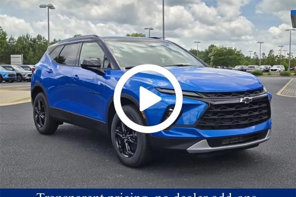 2025 Chevrolet Blazer 2LT photo 1