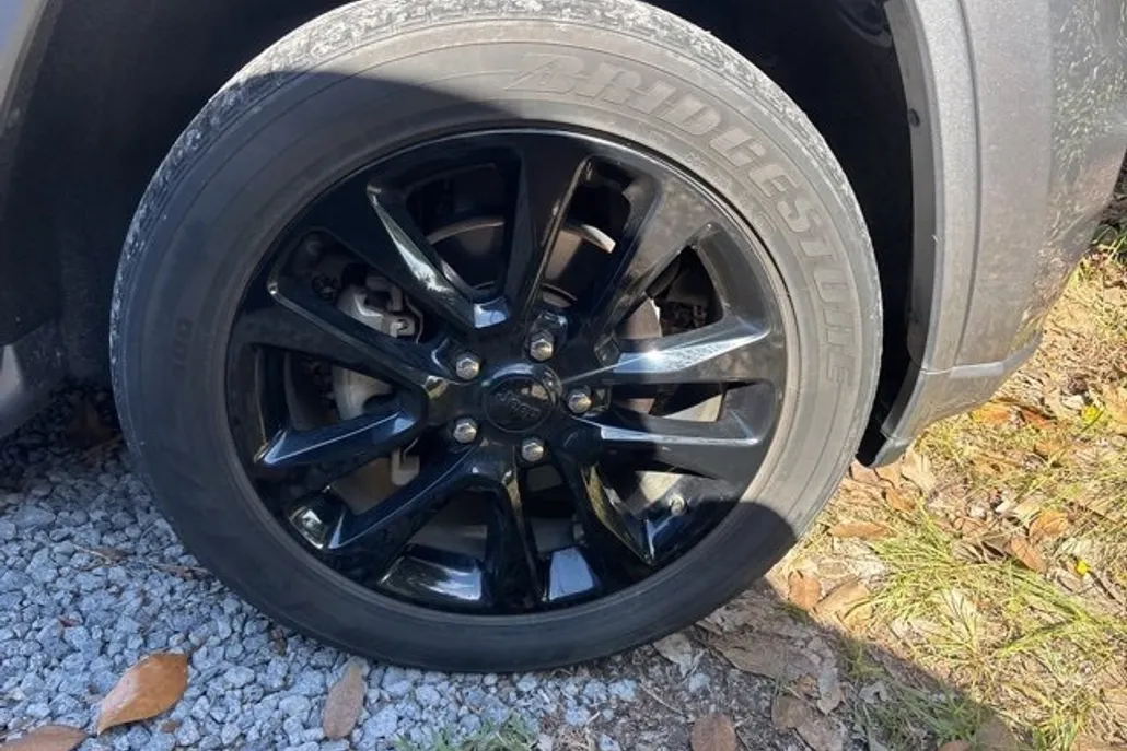 2018 Jeep Grand Cherokee Altitude photo 1