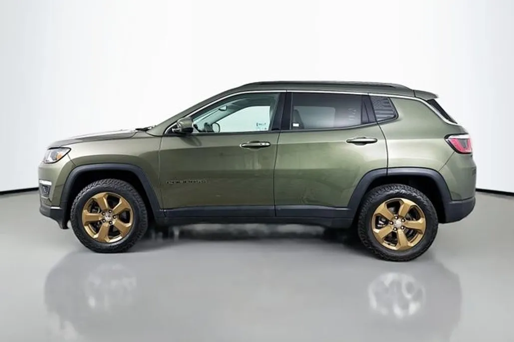 2018 Jeep Compass Latitude photo 1