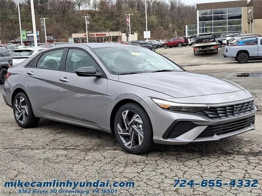2025 Hyundai Elantra SEL Sport photo 1