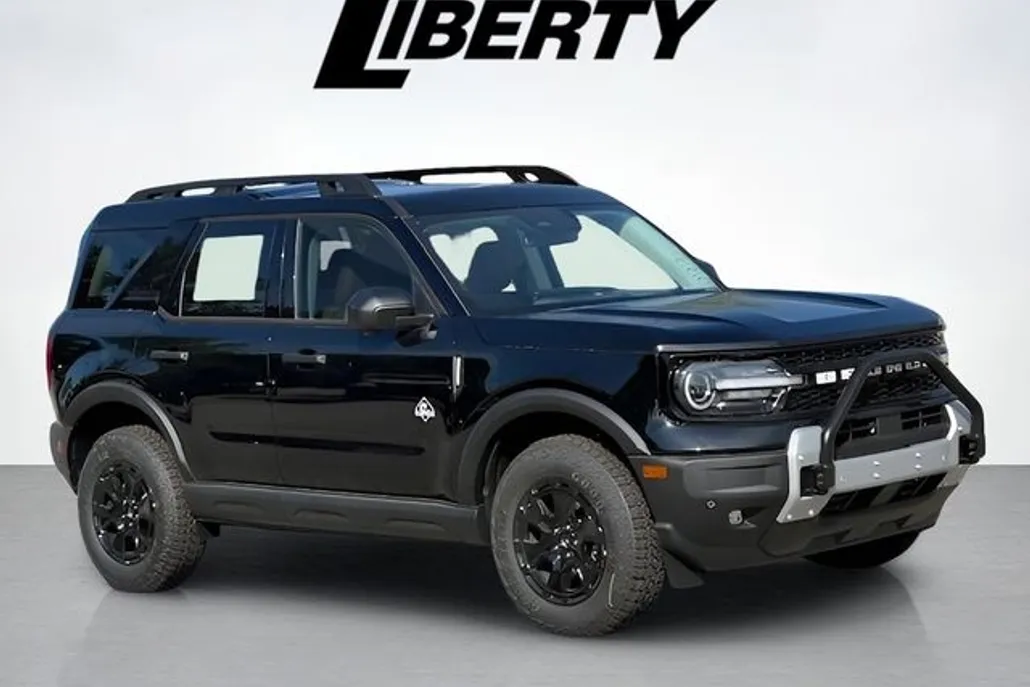 2025 Ford Bronco Sport Outer Banks photo 1