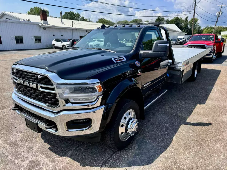 2024 Ram 5500 SLT photo 1