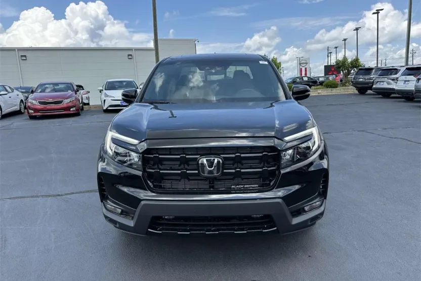 2025 Honda Ridgeline Black Edition photo 1