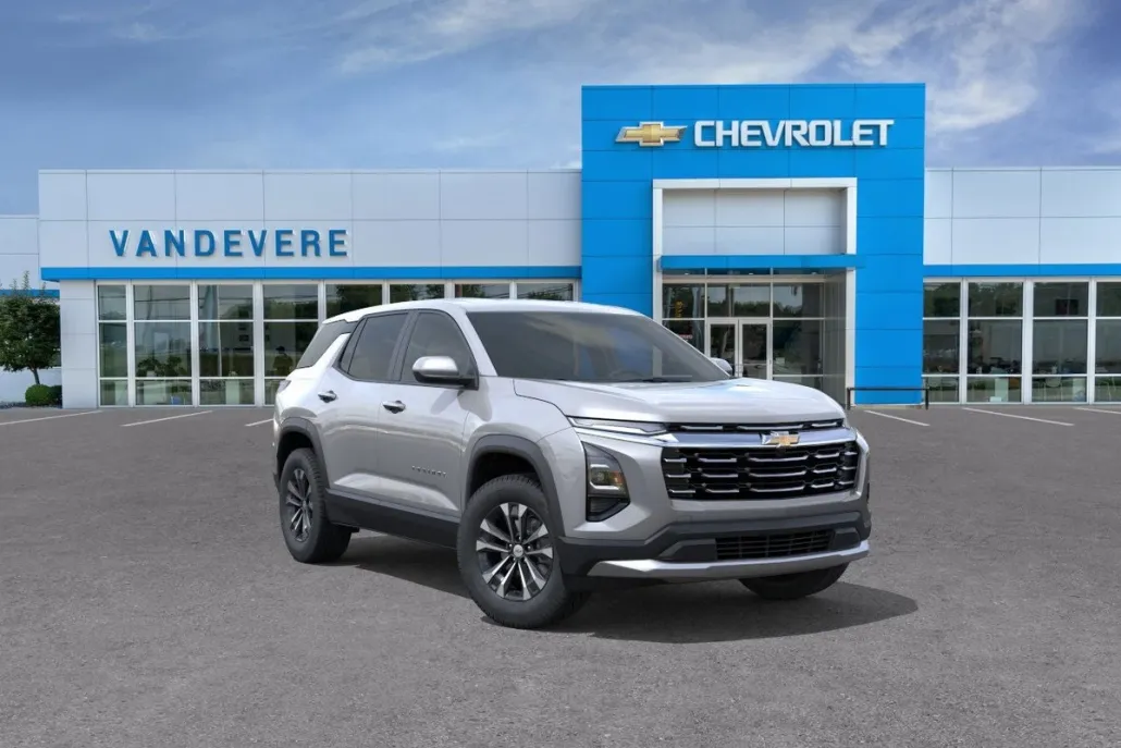 2026 Chevrolet Equinox LT photo 1