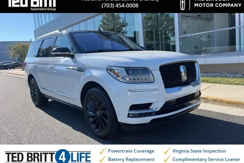 2021 Lincoln Navigator Black Label photo 1