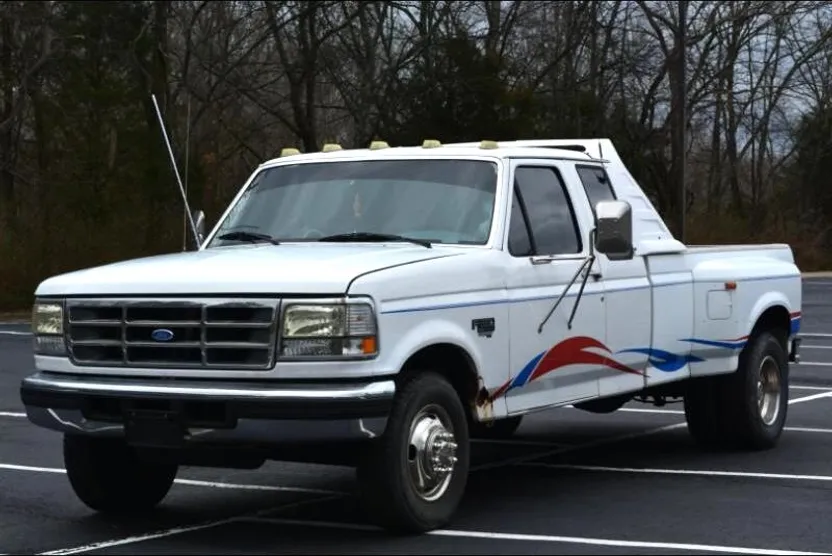 1995 Ford F-350 XL photo 1