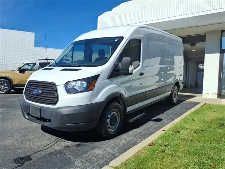 2017 Ford Transit photo 1