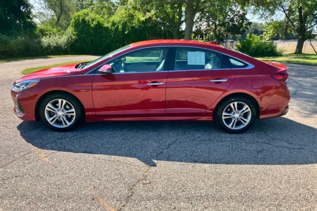 2018 Hyundai Sonata Sport photo 1