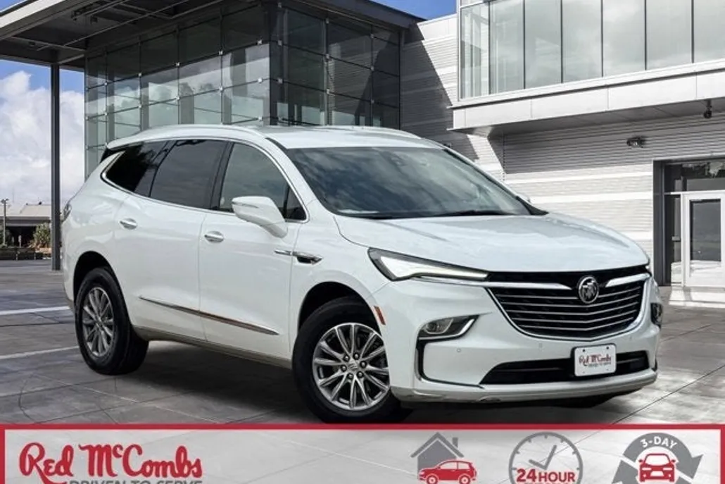 2024 Buick Enclave Premium photo 1