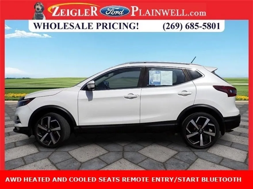 2020 Nissan Rogue Sport S photo 1