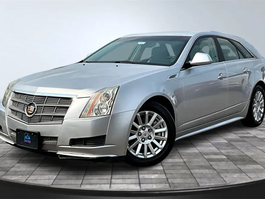 2010 Cadillac CTS Luxury photo 1