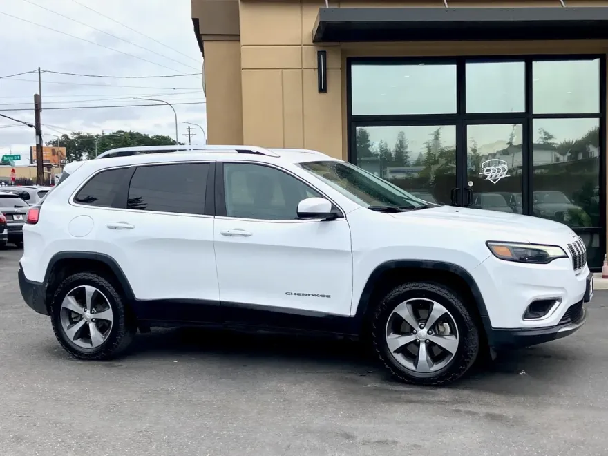 2019 Jeep Cherokee Limited photo 1