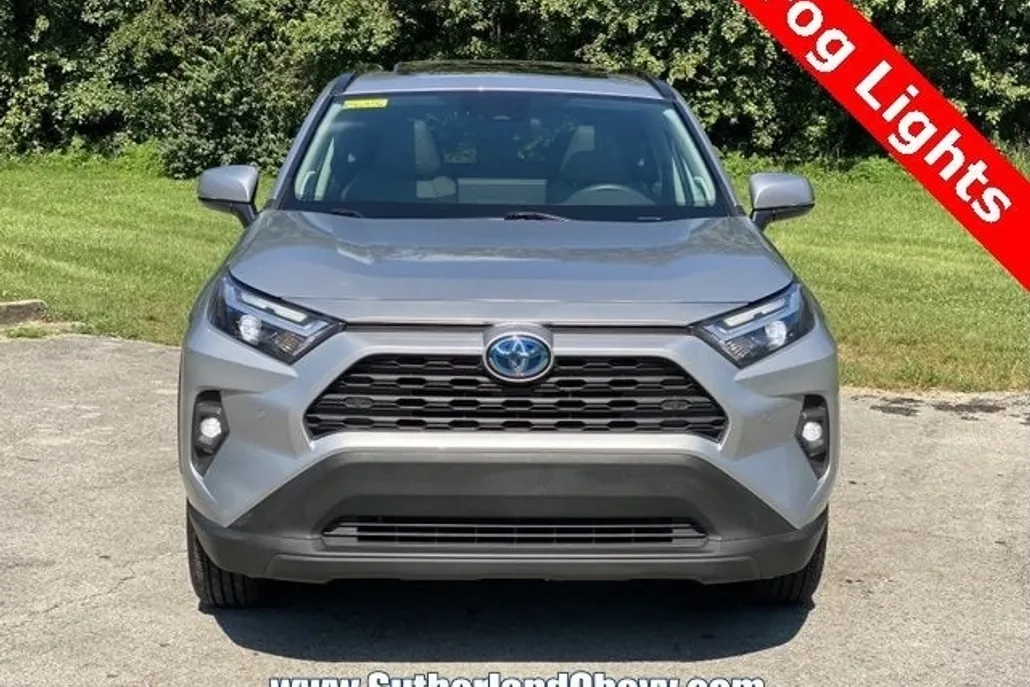 2024 Toyota RAV4 Hybrid XLE Premium photo 1