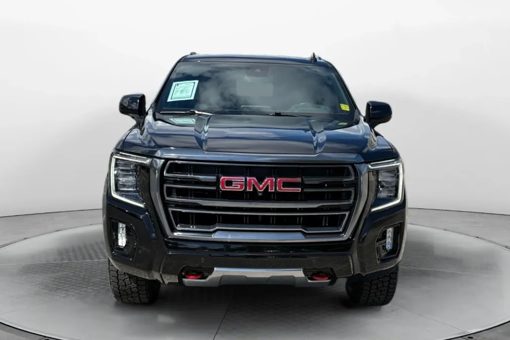 2024 Gmc Yukon AT4 photo 1