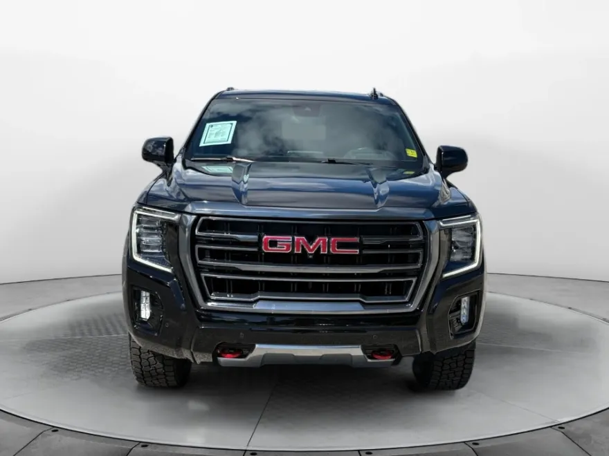 2024 Gmc Yukon AT4 photo 1