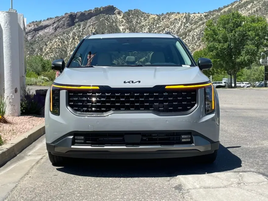 2026 Kia Carnival SX Prestige photo 1