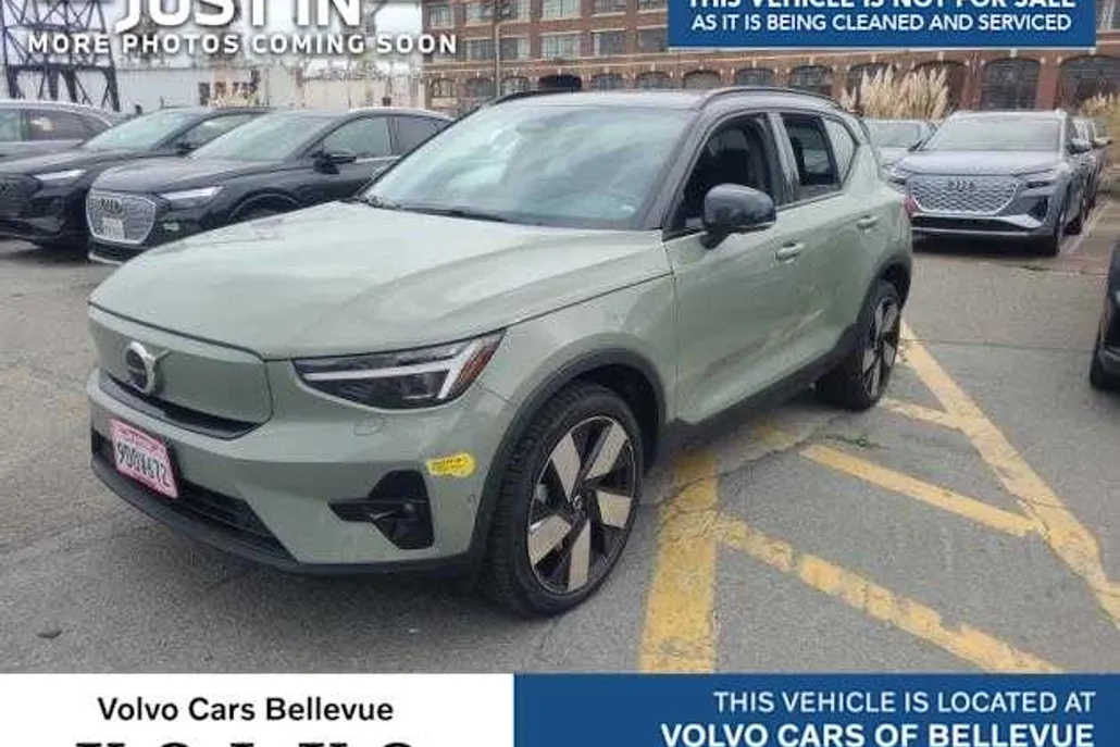 2023 Volvo XC40 Recharge Ultimate photo 1