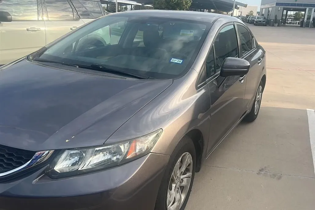 2015 Honda Civic LX photo 1