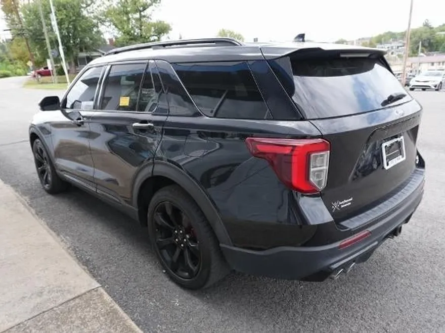 2020 Ford Explorer ST photo 1