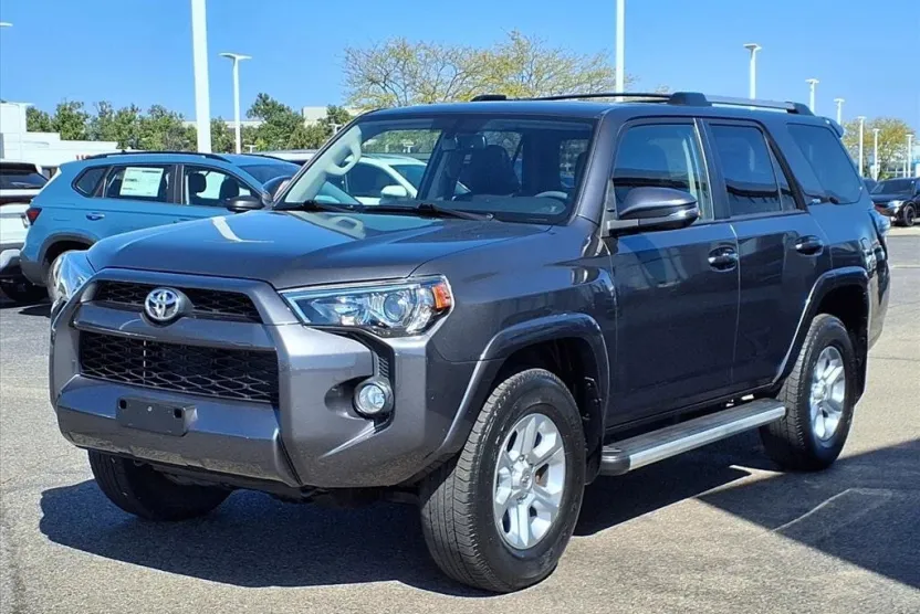 2019 Toyota 4Runner SR5 Premium photo 1