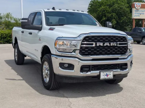 2024 Ram 2500 Big Horn photo 4