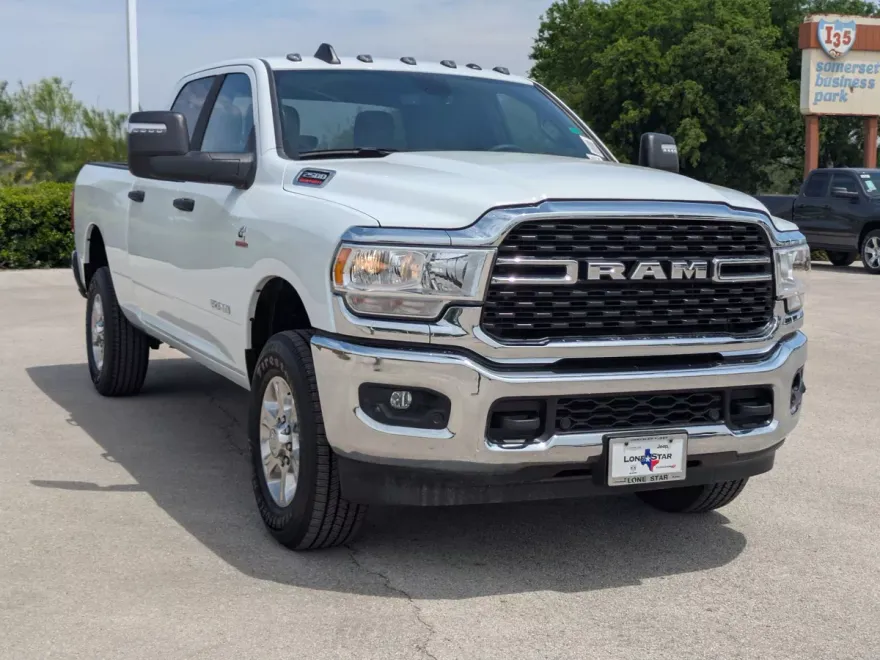 2024 Ram 2500 Big Horn photo 4