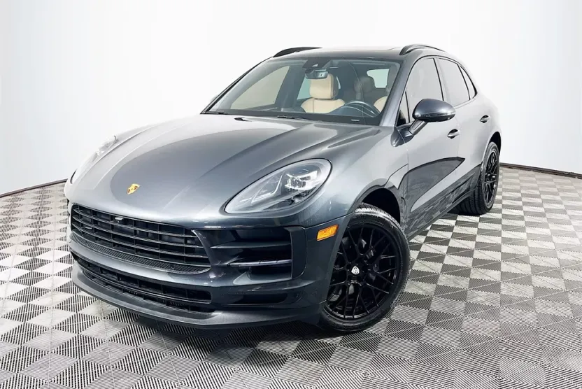 2021 Porsche Macan Base photo 1
