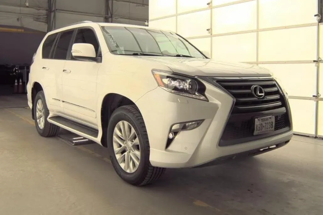 2017 Lexus GX 460 photo 1