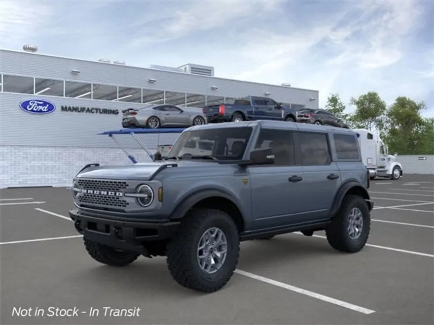 2025 Ford Bronco Badlands photo 1