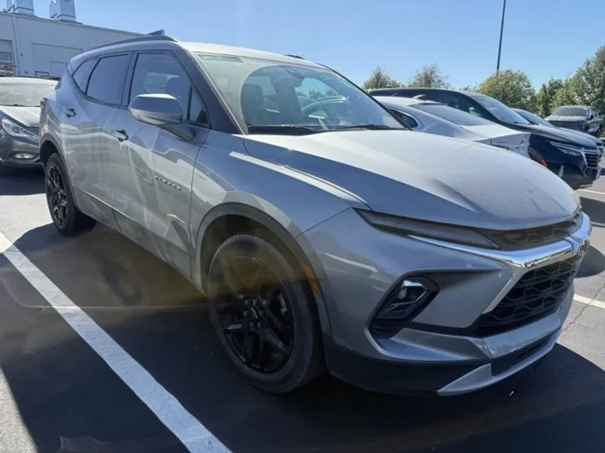 2023 Chevrolet Blazer 2LT photo 1