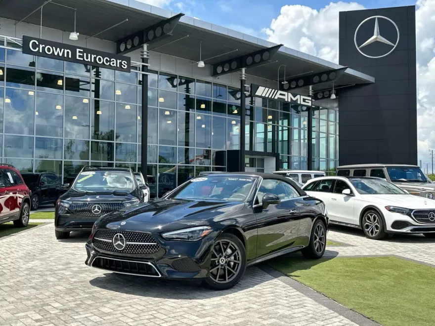 2024 Mercedes Benz CLE 300 4MATIC Cabriolet photo 1