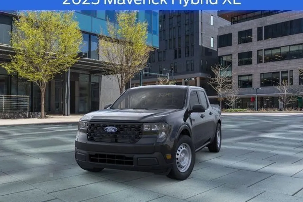 2025 Ford Maverick XL photo 1