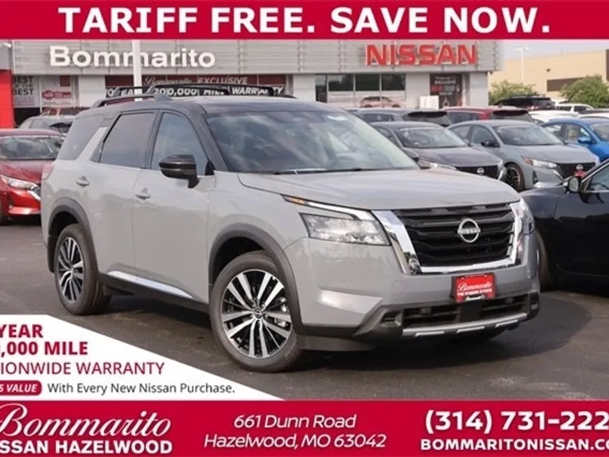 2025 Nissan Pathfinder Platinum photo 1