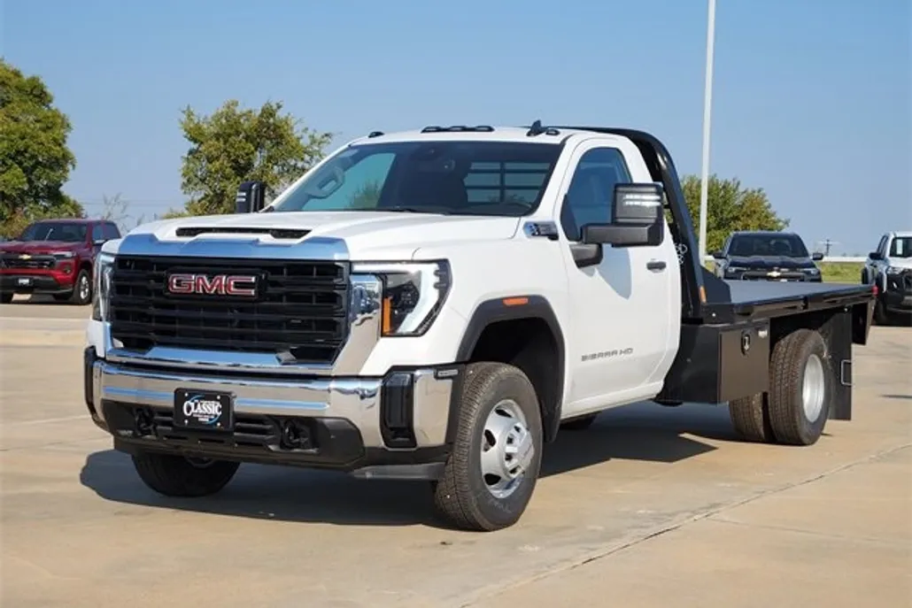 2024 Gmc Sierra 3500 HD Pro photo 1