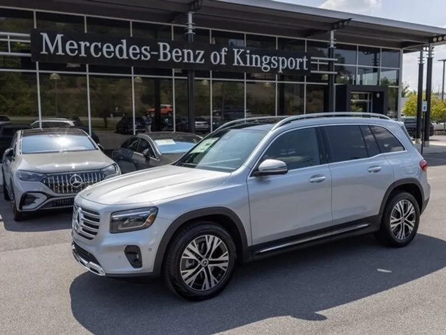 2025 Mercedes Benz GLB 250 photo 1