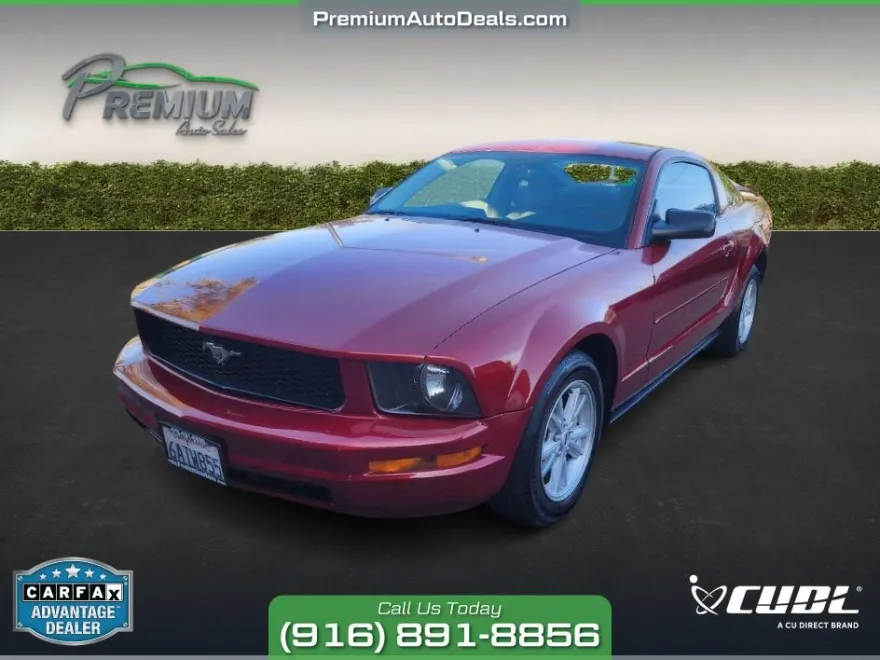 2005 Ford Mustang Deluxe photo 1